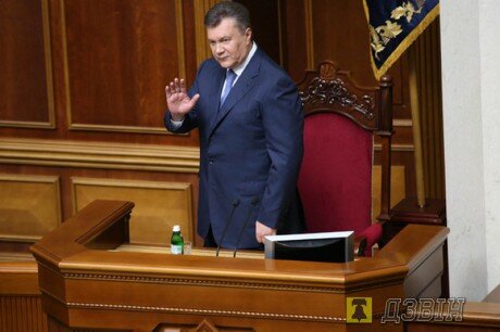 2029711-janukovich-probyl-v-parlamente-ne-dol-she-7-minut